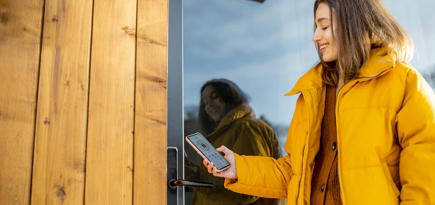 Fingerprint Smart Locks Installation Services in Casa de Oro-Mount Helix, California