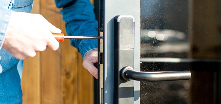 Aluminium Door Lock Replacement in Casa de Oro-Mount Helix, California