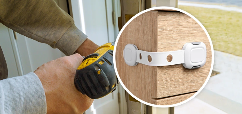 Childproof Sliding Door Locks in Casa de Oro-Mount Helix, CA