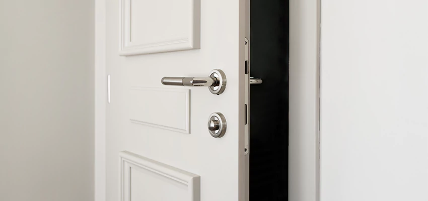 Folding Bathroom Door With Lock Solutions in Casa de Oro-Mount Helix, CA