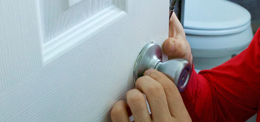 Vintage Door Knob Replacement in Casa de Oro-Mount Helix, CA